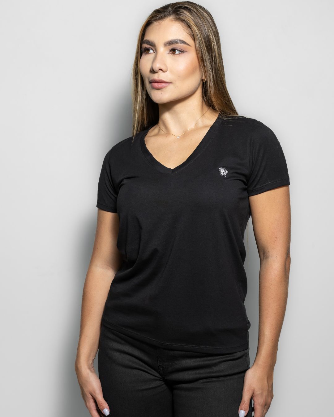Camiseta Antimanchas Negra Cuello V