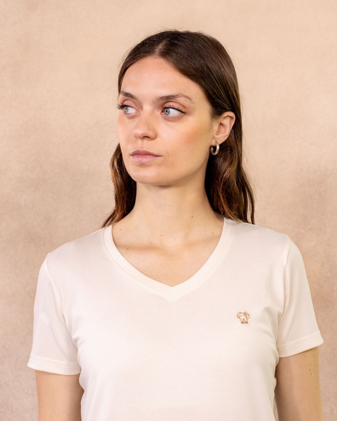 Camiseta Antimanchas Cuello V Ivory